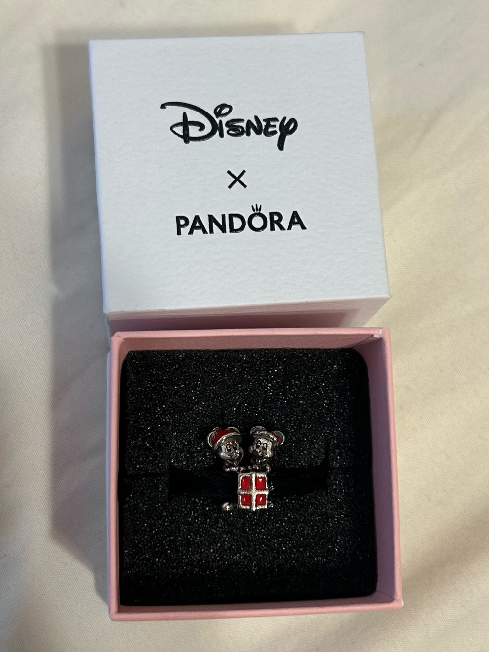 Disney pandora mickey and minnie mouse Christmas present charm with box